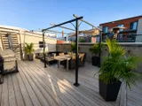 Shared terrace — New Luxury 4BR Plateau Stay